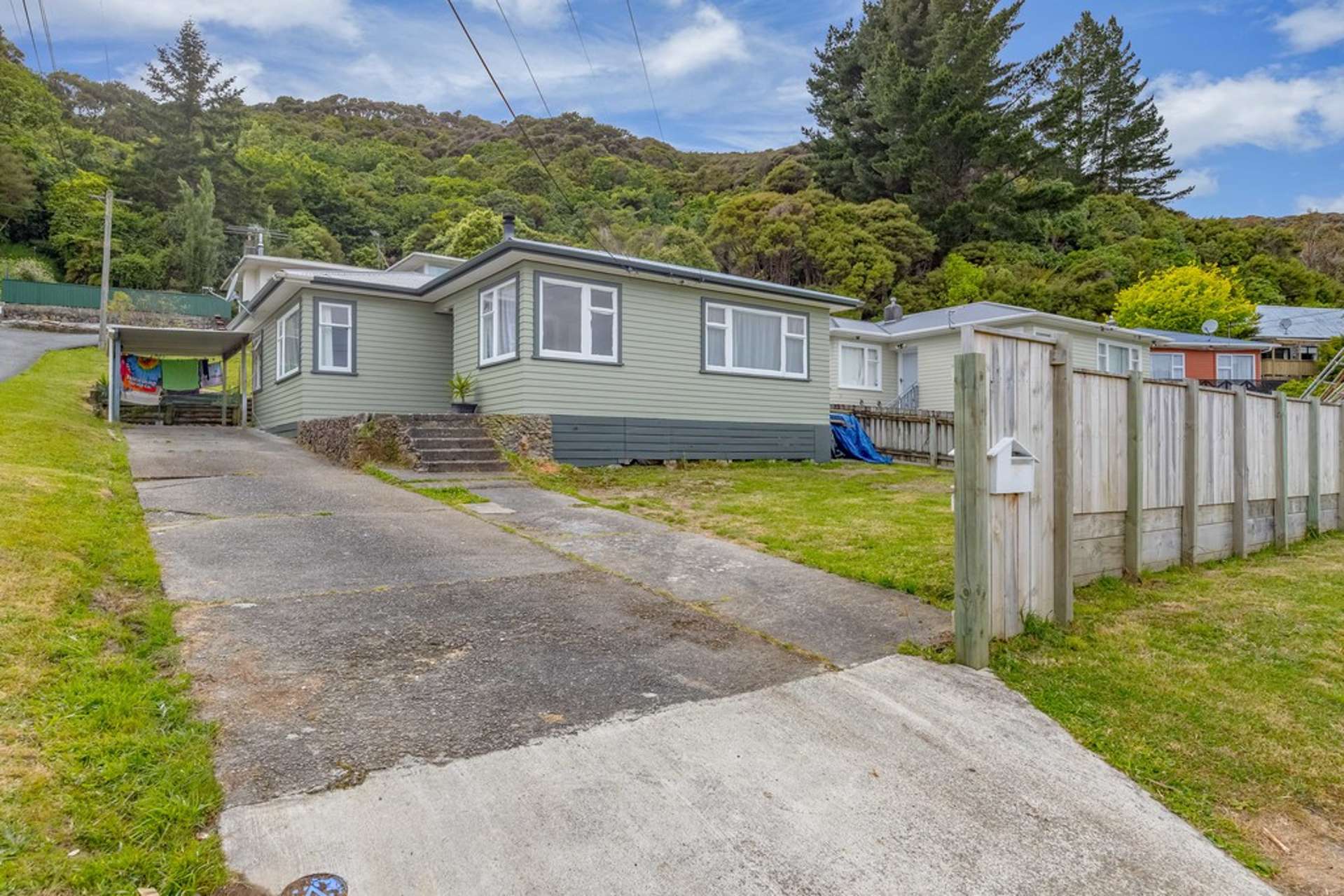 71 Petrie Street Wainuiomata_0