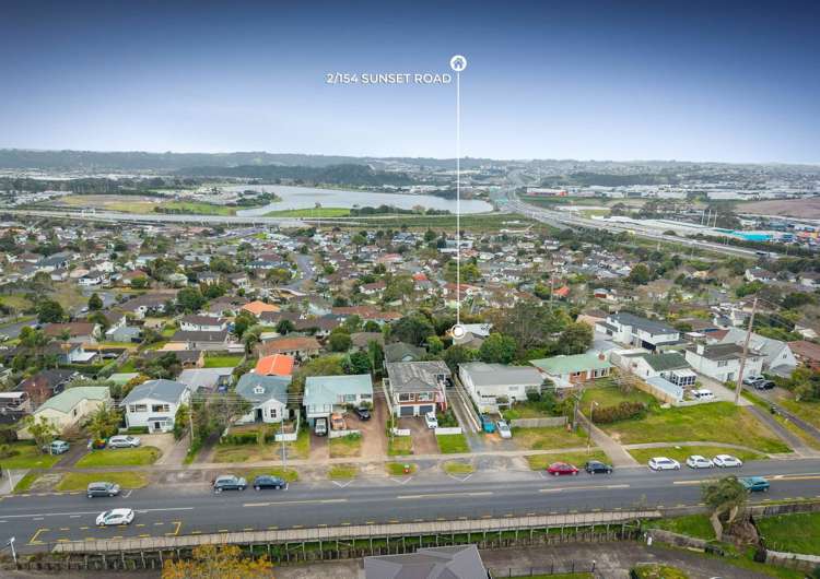 2/154 Sunset Road Unsworth Heights_17