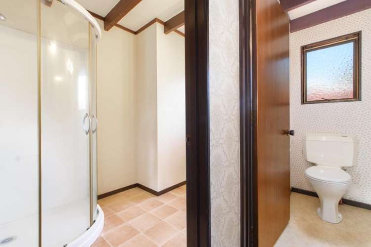 64 Resolution Road Welcome Bay_14