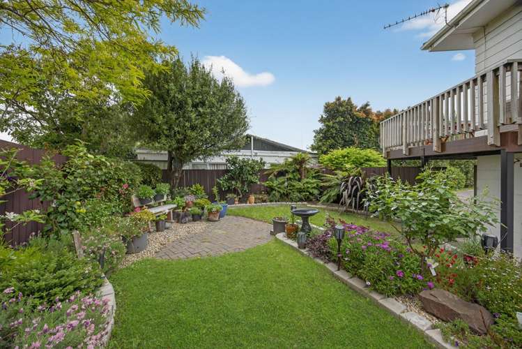 1/17 Rothwell Place Sunnyhills_17