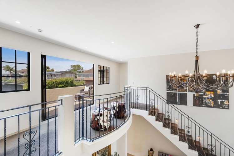 2 Glenoaks Rise Mellons Bay_42