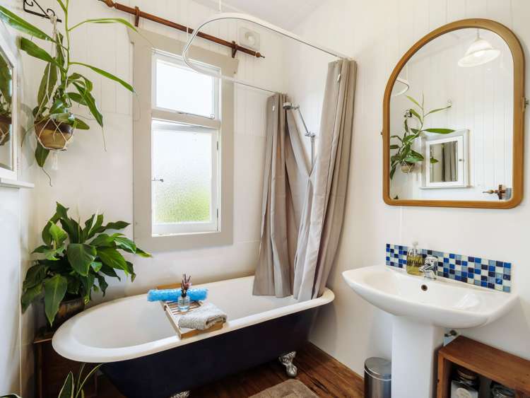 19A Ikitara Road Whanganui East_27