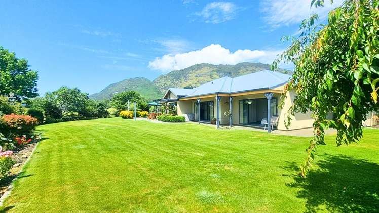 92 Packard Road Motupipi_19