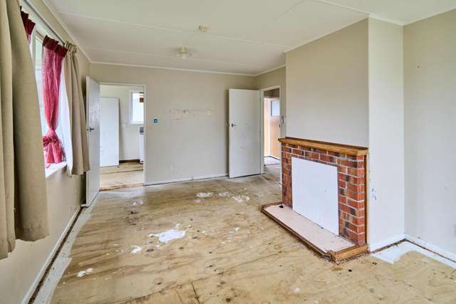 11 Orewa Grove Wainuiomata_4