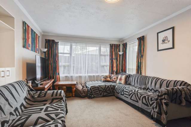 90 Frensham Crescent Woolston_2