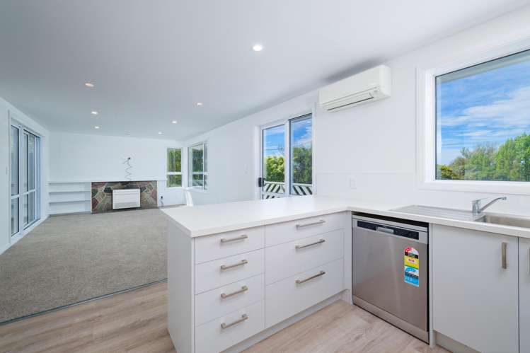 80 Churchill Street_3