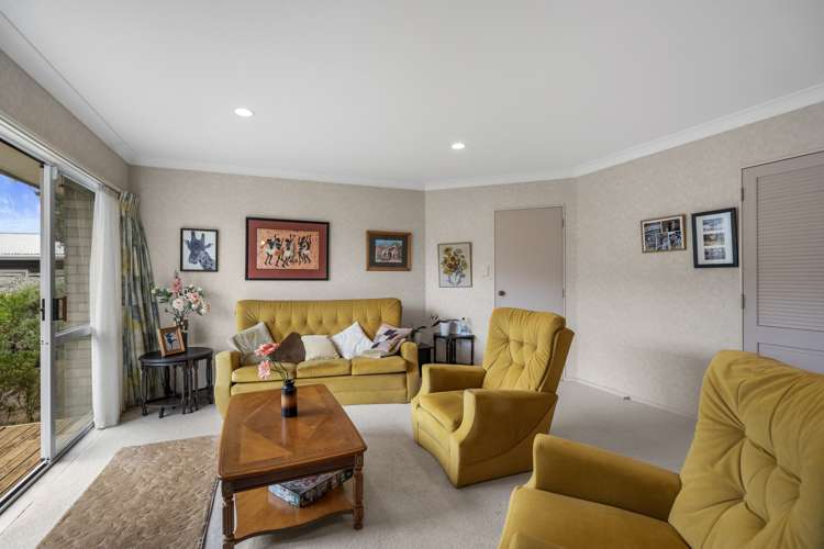 8b Longwood Lane Otumoetai_6