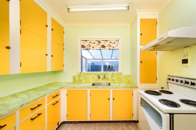 27 Lower High Street Marton_10