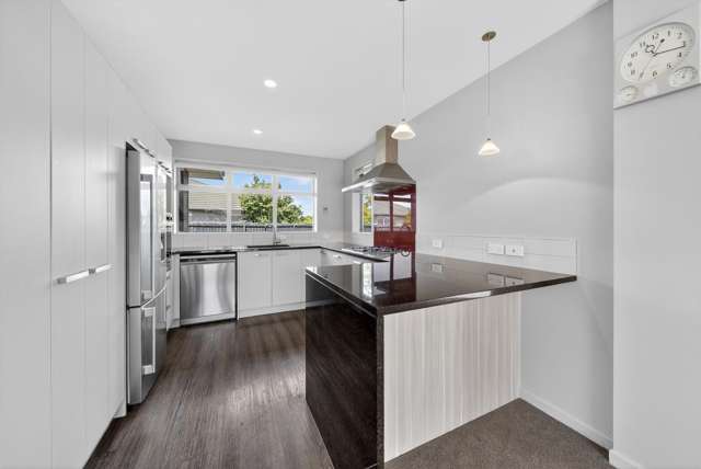 7 Carradale Avenue Yaldhurst_4