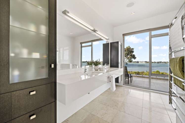 17 Calder Place Wai O Taiki Bay_19