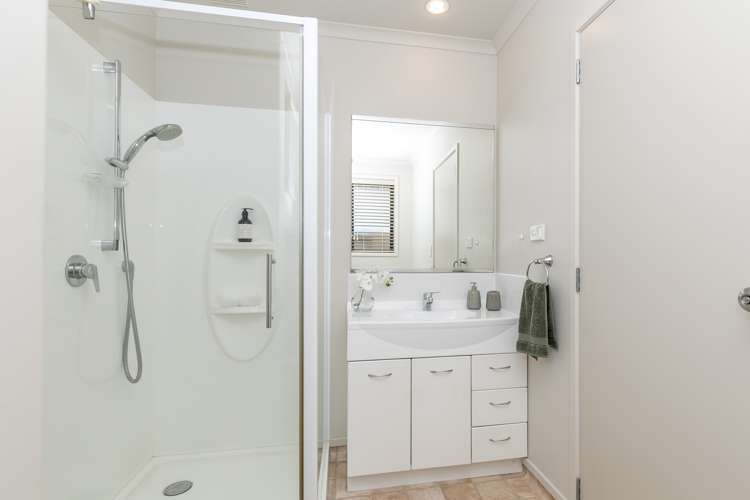 24 Parkside Drive Huntington_17