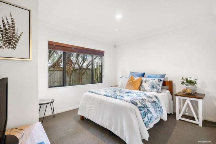 19 Malahide Drive Flat Bush_7