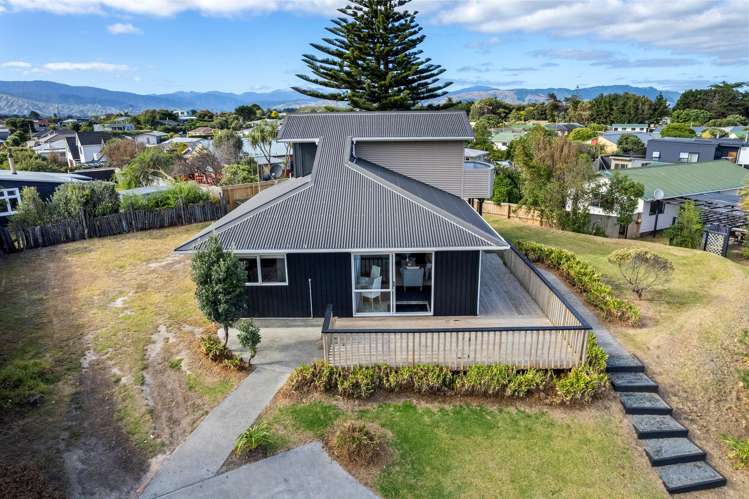 16A Karaka Street Otaki Beach_26