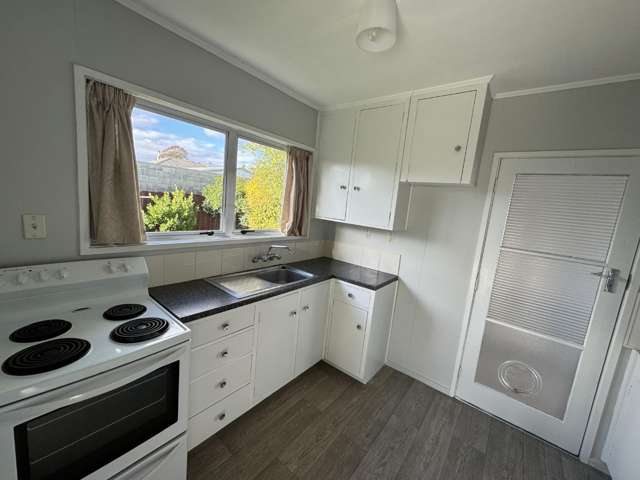 2/3 Kipling Crescent 10816_2