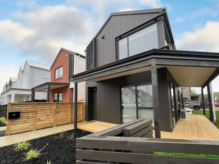 16 Yellow Pear Lane_0