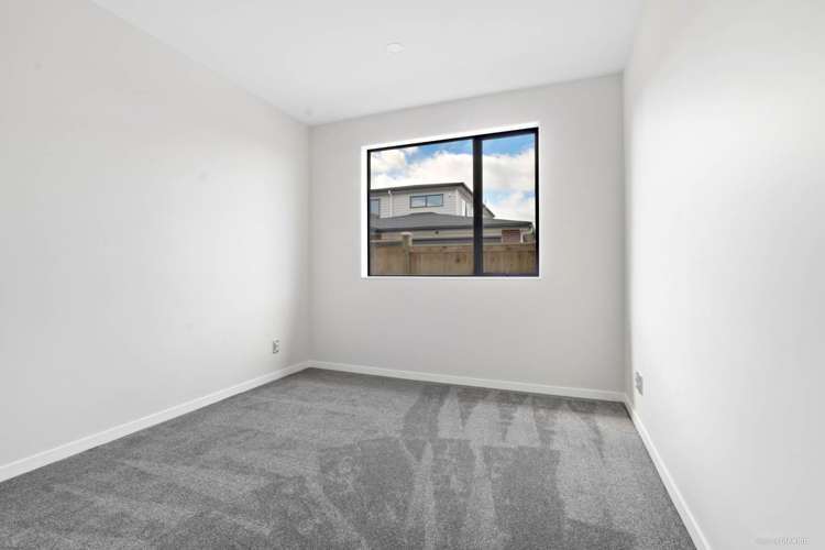 6 Tararua Street Massey_8