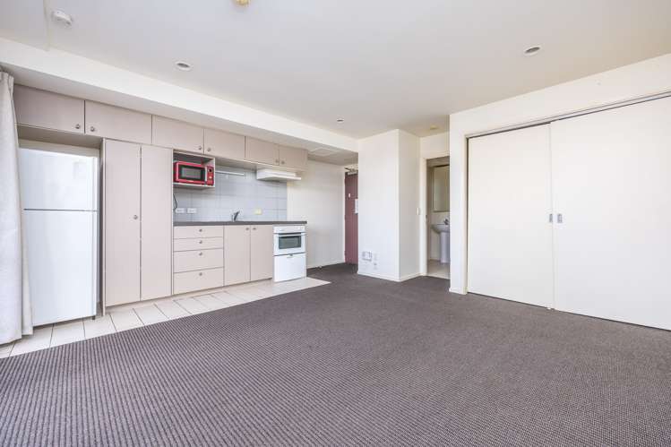 1k/3 Keystone Avenue Mount Roskill_9