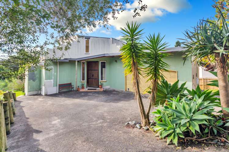 57b West Coast Road Glen Eden_1