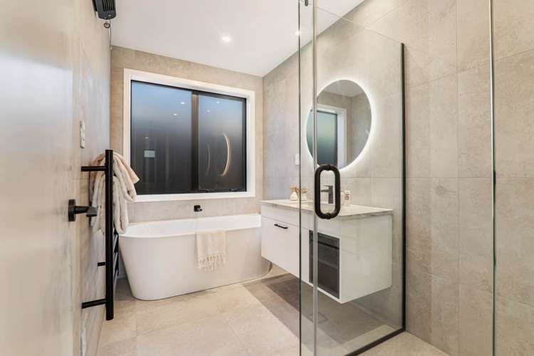 8 Lucent Lane Wainui_14