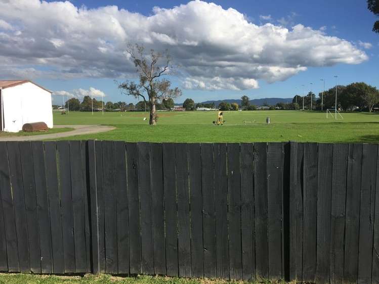 8 Holman Road Te Atatu Peninsula_13