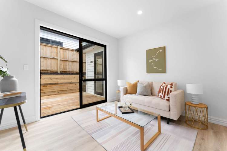 3 Headsail Drive Long Bay_17