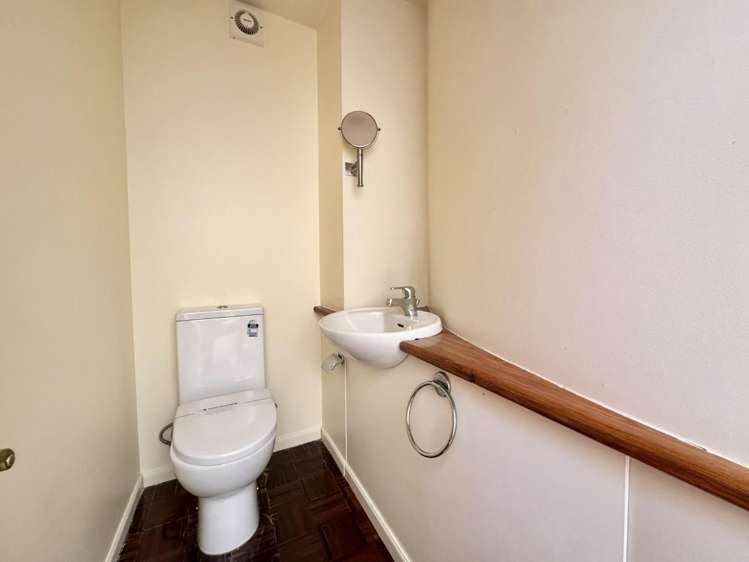 87 Gillies Avenue 1662_14