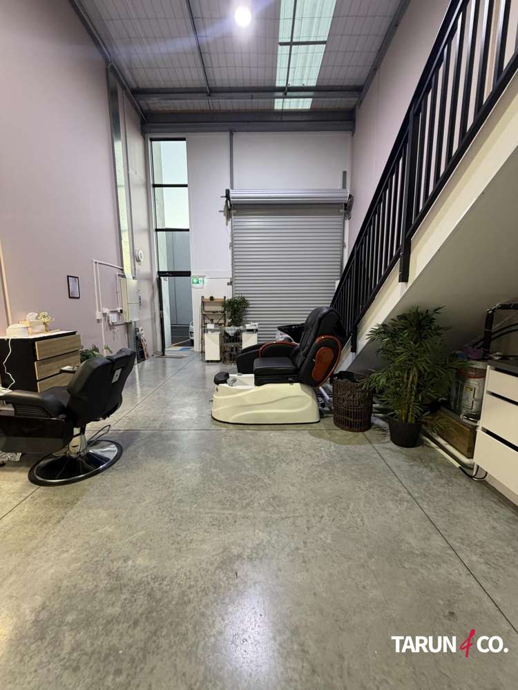 2/90 Hobsonville Road Hobsonville_8