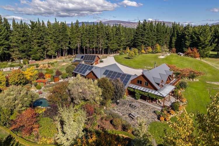 173 Camp Hill Road Albert Town_12