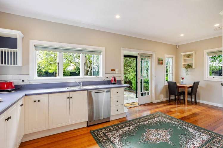 10 Albert Street Dannevirke_11