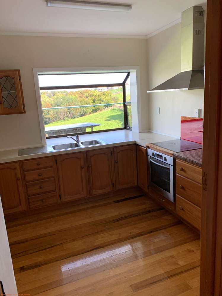 33 Herd Road Hillsborough_10