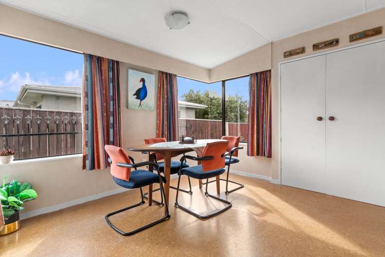 10 Farrier Grove Featherston_6