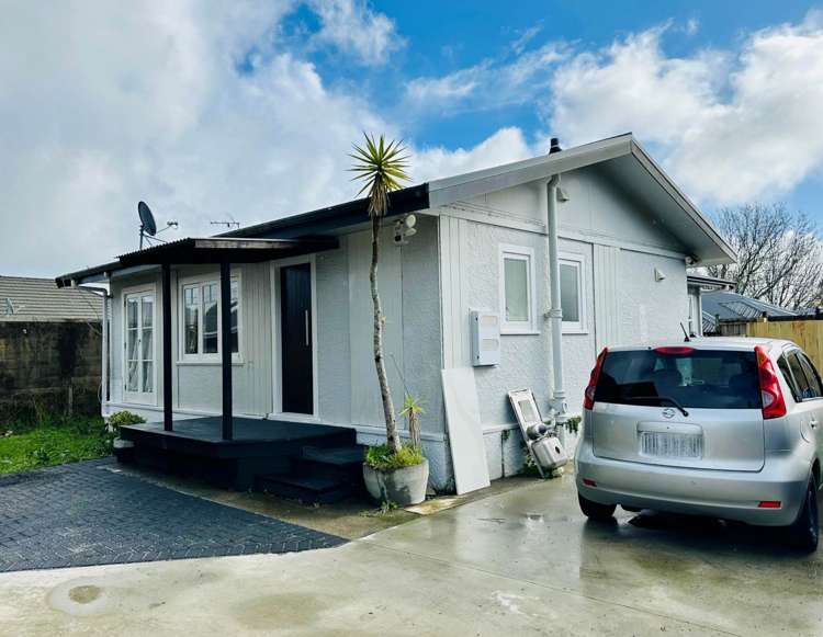 70 Hobsonville Road_1