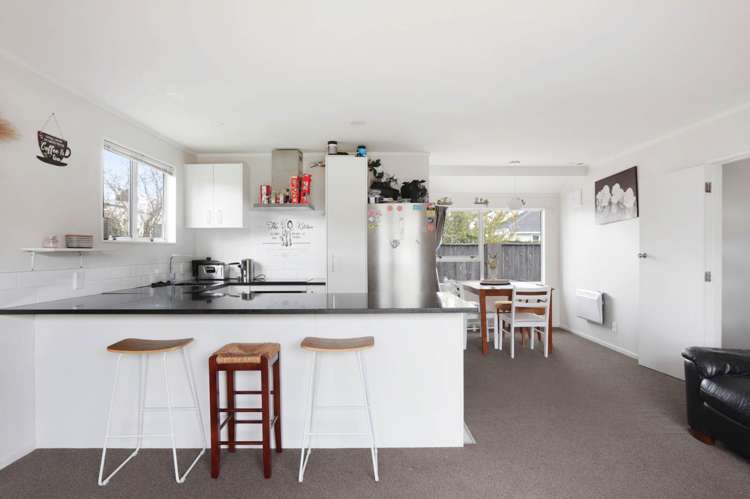 2/13 Hamurana Place Te Atatu Peninsula_5