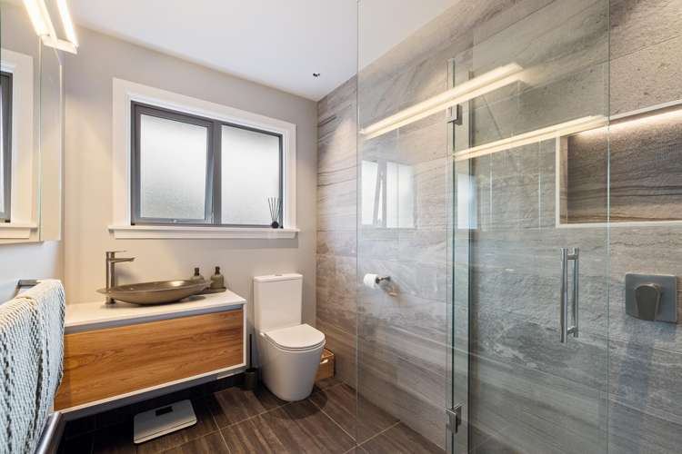 10 Reynolds Avenue Bishopdale_9