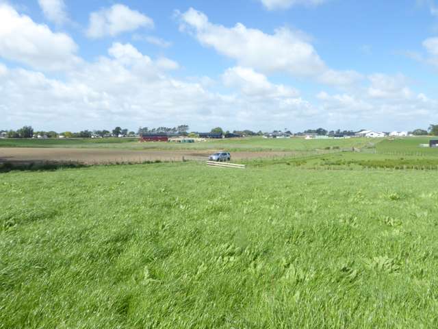 Northerly aspect and views over sweeping countryside.