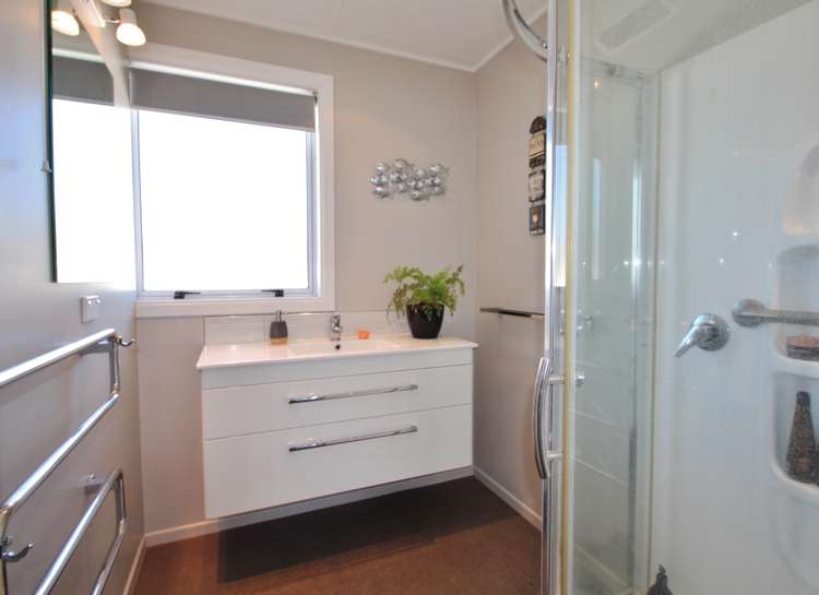 19 Walker Street Gore Surrounds_11