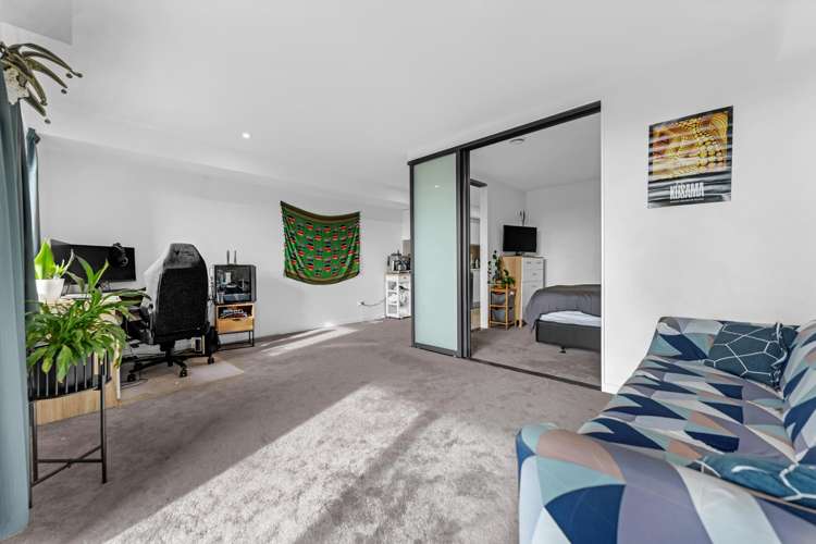 111/8 Gray Avenue_4