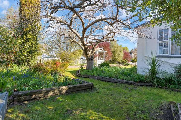 14 Parsonage Road Woodend_27