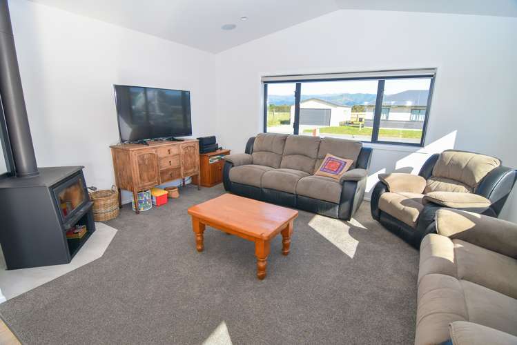 23 Hartley Avenue Carterton_6