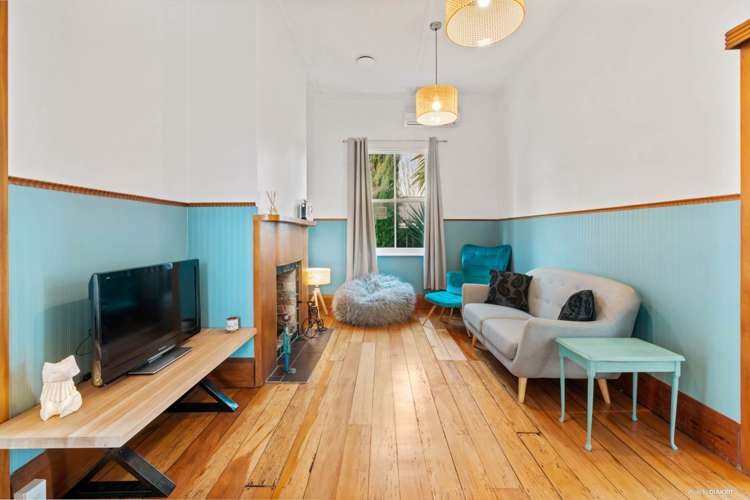 27 Victoria Avenue Waiuku_14