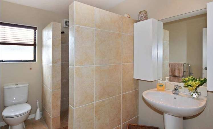 20 Mauritius Key Papamoa_12