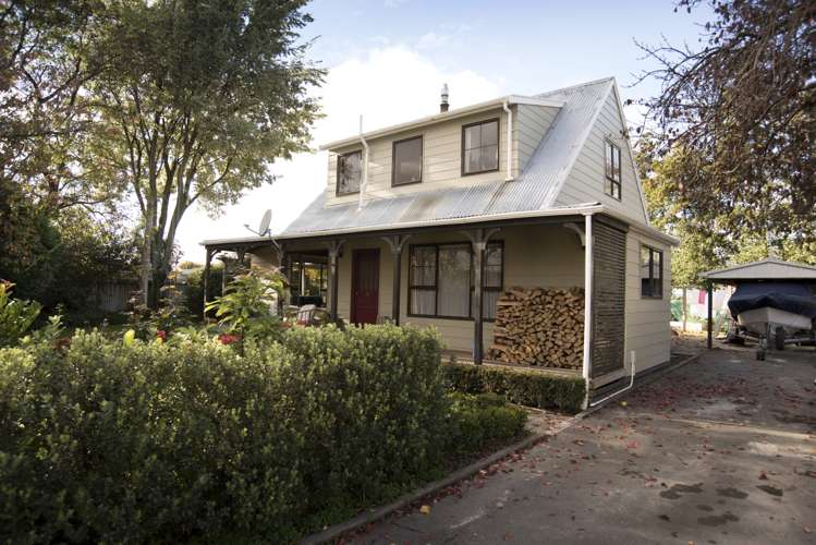 15 Edinburgh Crescent Redwoodtown_9