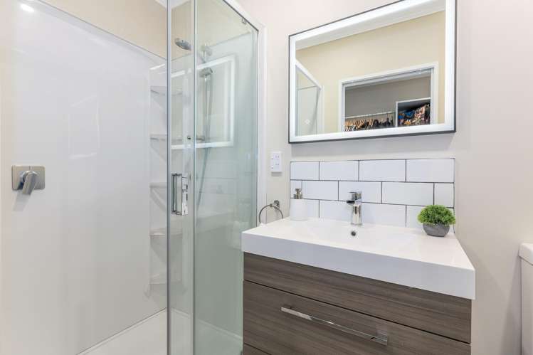 4 Lowry Crescent Stokes Valley_11