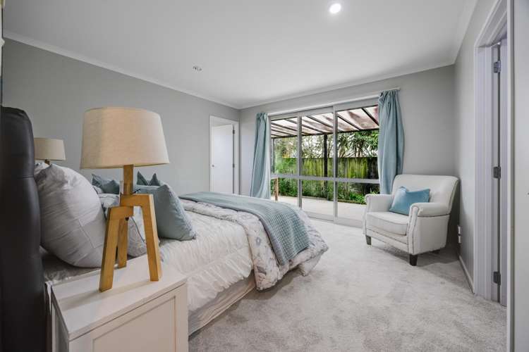 33 Captain Mitchell Drive_4