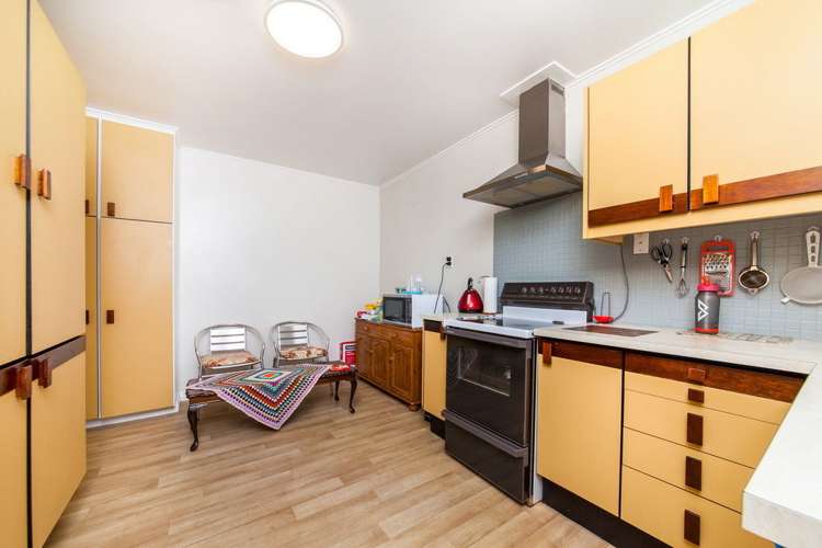 2/4 Erson Avenue Royal Oak_2