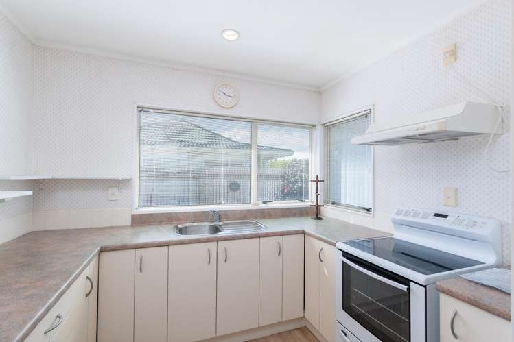 8/17 John Street Trentham_6