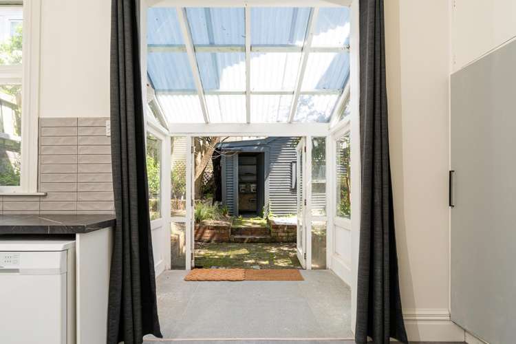 254 Adelaide Road_4