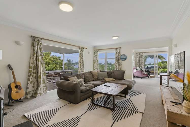 17 Shelly Bay Road Beachlands_13