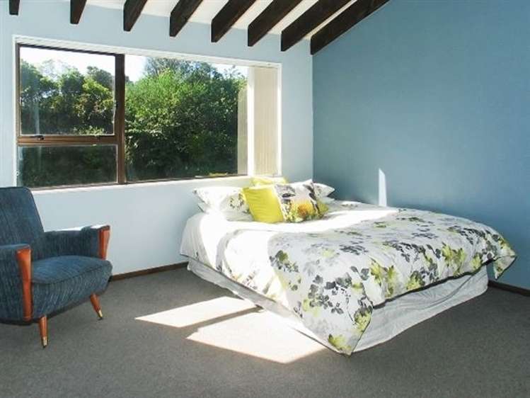 28 Peterhouse Street Tawa_11