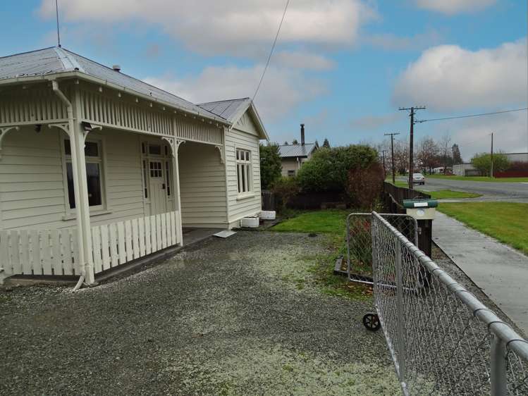 14 Dacia Street Lumsden_13